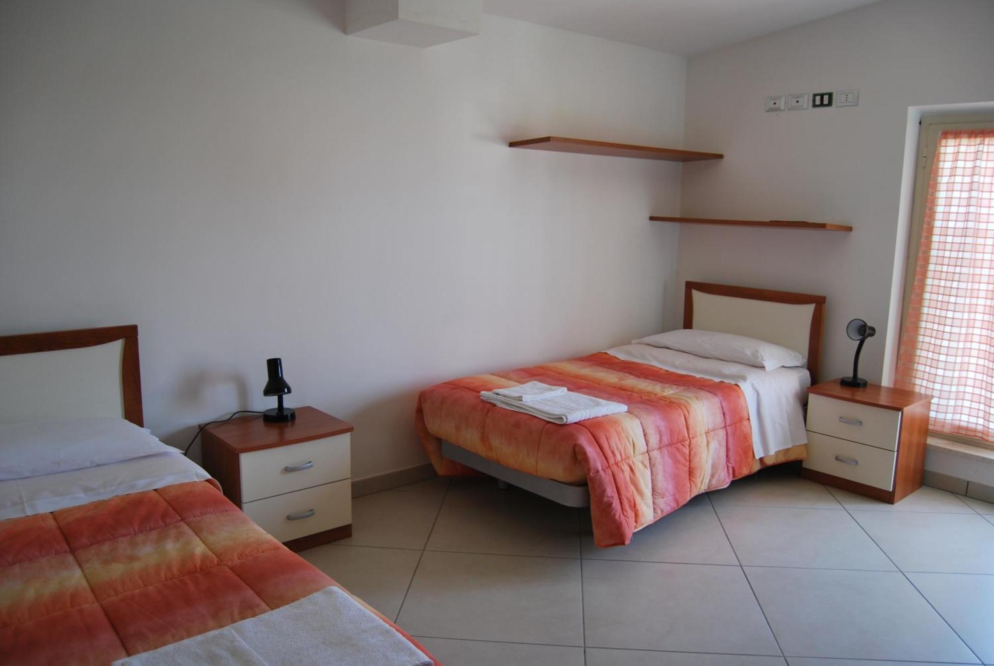 Eu Ropa Hotel Nereto Ngoại thất bức ảnh